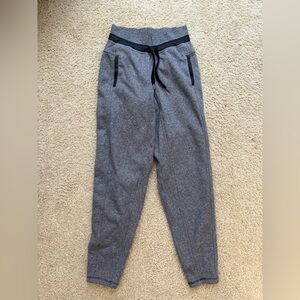 Lululemon Women’s Sweatpants Heather Gray - Size 4 /Small